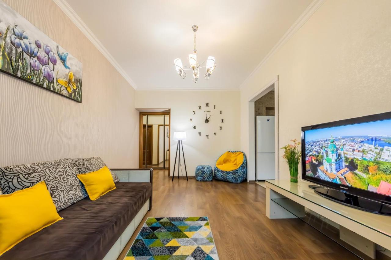 2К Квартира На Шота Руставелі, Бессарабка Kiev Esterno foto